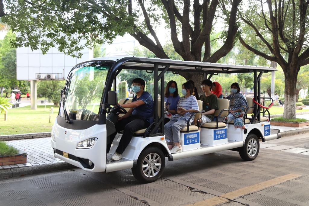 校园观光车
